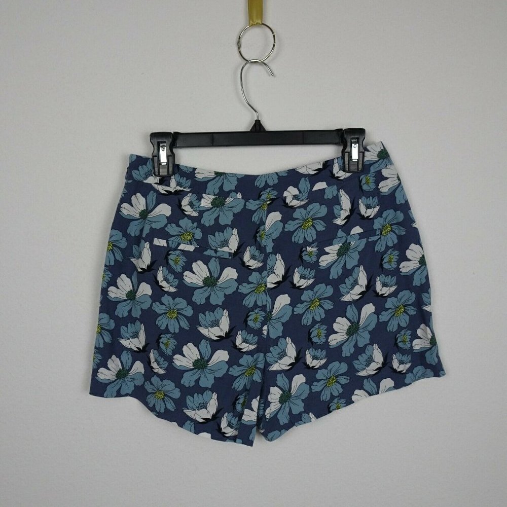 LOFT Outlet Women's Pleated Soft Shorts Flowy Floral Pockets Preppy Party Size 2 - Picture 4 of 12
